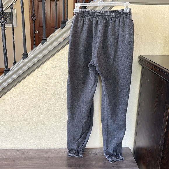 Pink by Victoria’s Secret XS Charcoal Gray Turtleneck Sweatshirt and Joggers Set - Picture 14 of 16